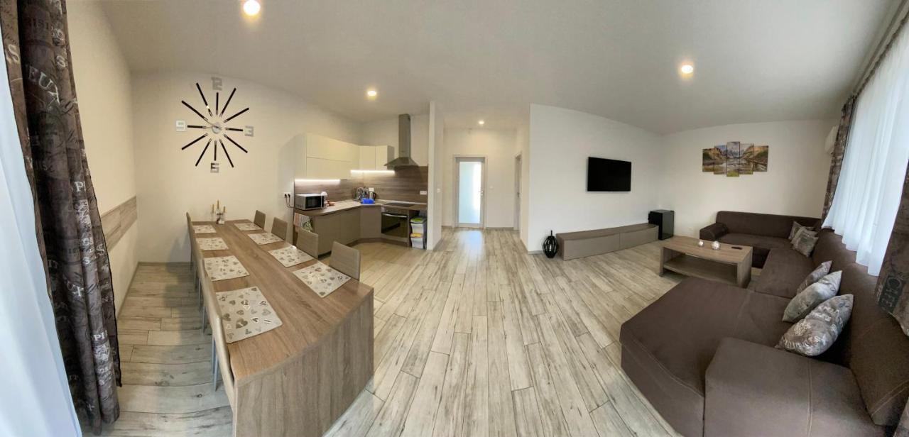 Apartman Pod Klinom 프리빌리나 외부 사진